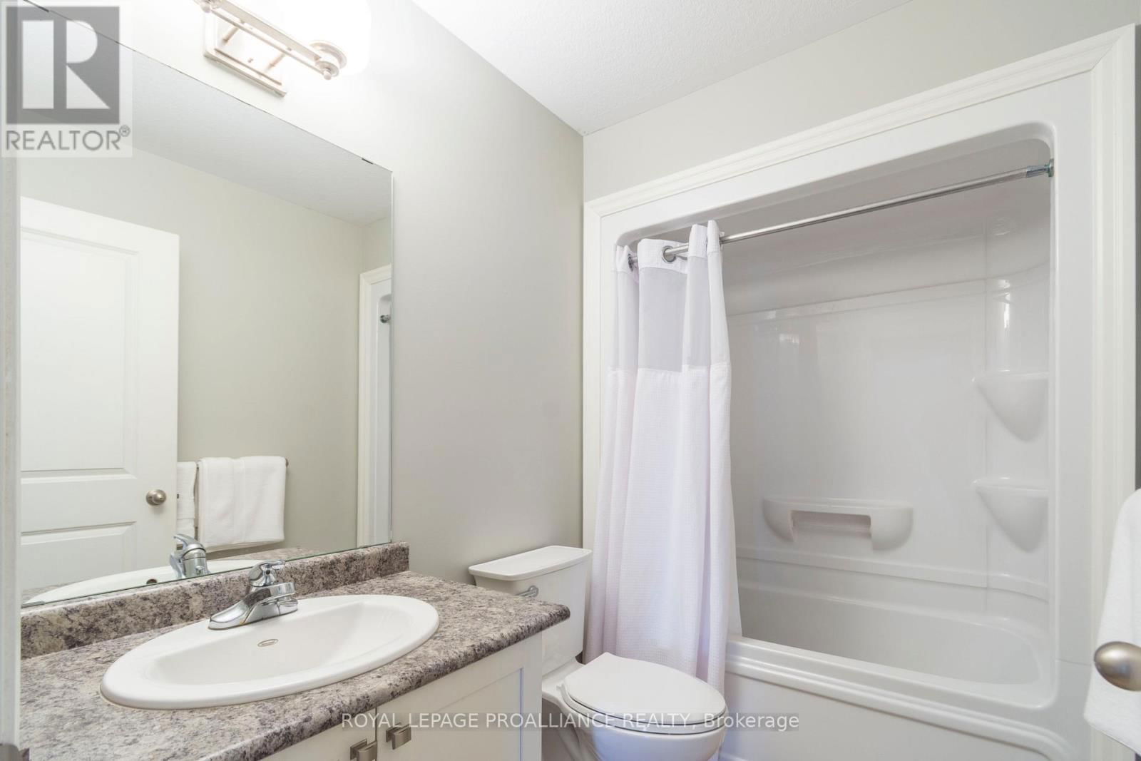 47 TESSA BOULEVARD Image 19