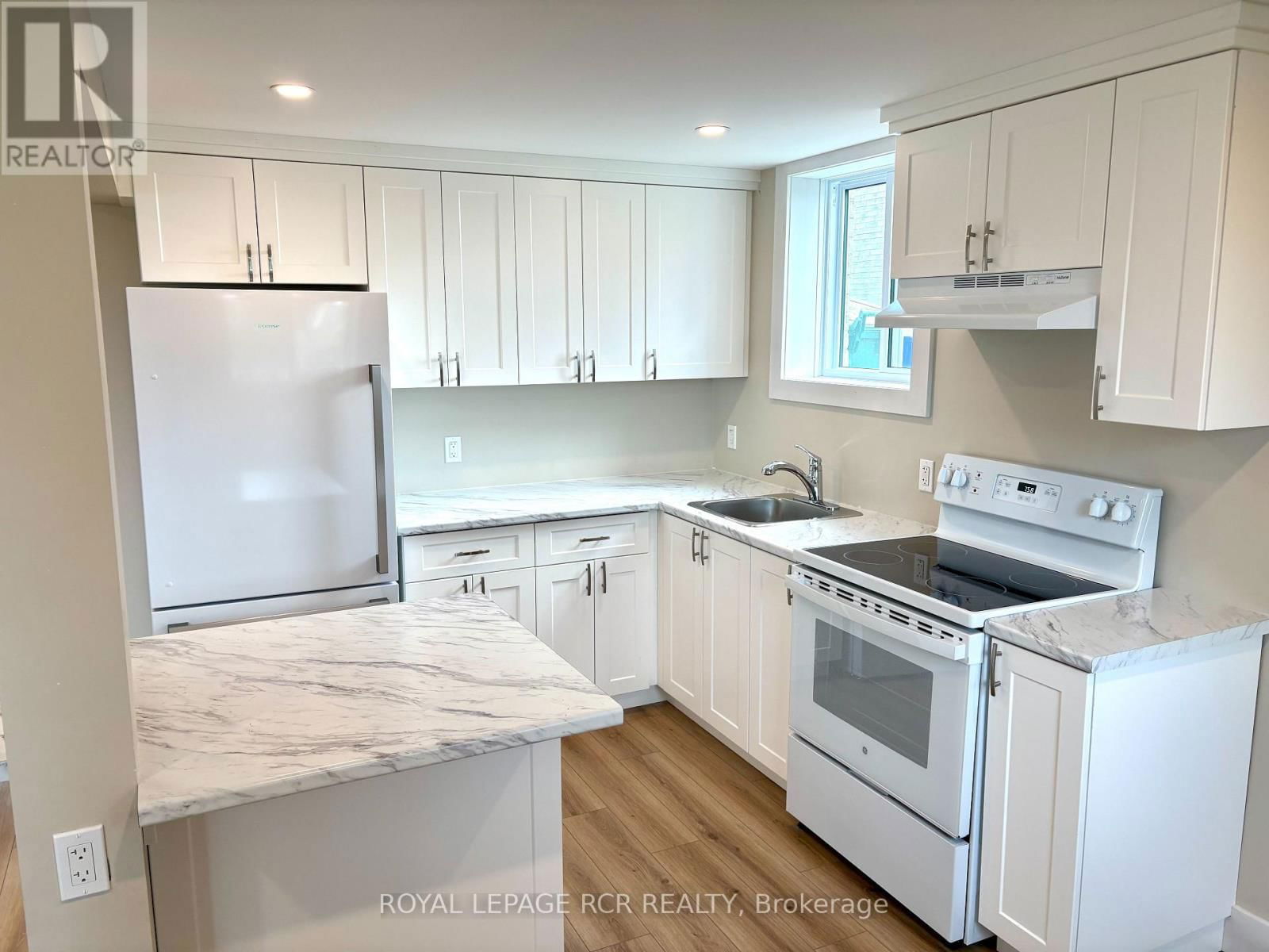 504 ANDREW STREET Image 18