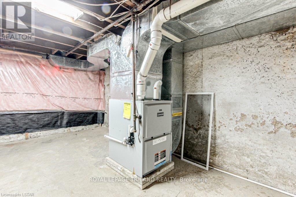 286 KING STREET SOUTH Image 30