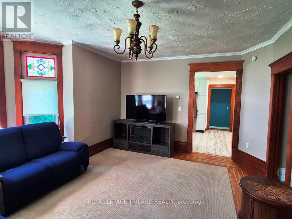 286 KING STREET SOUTH Image 6