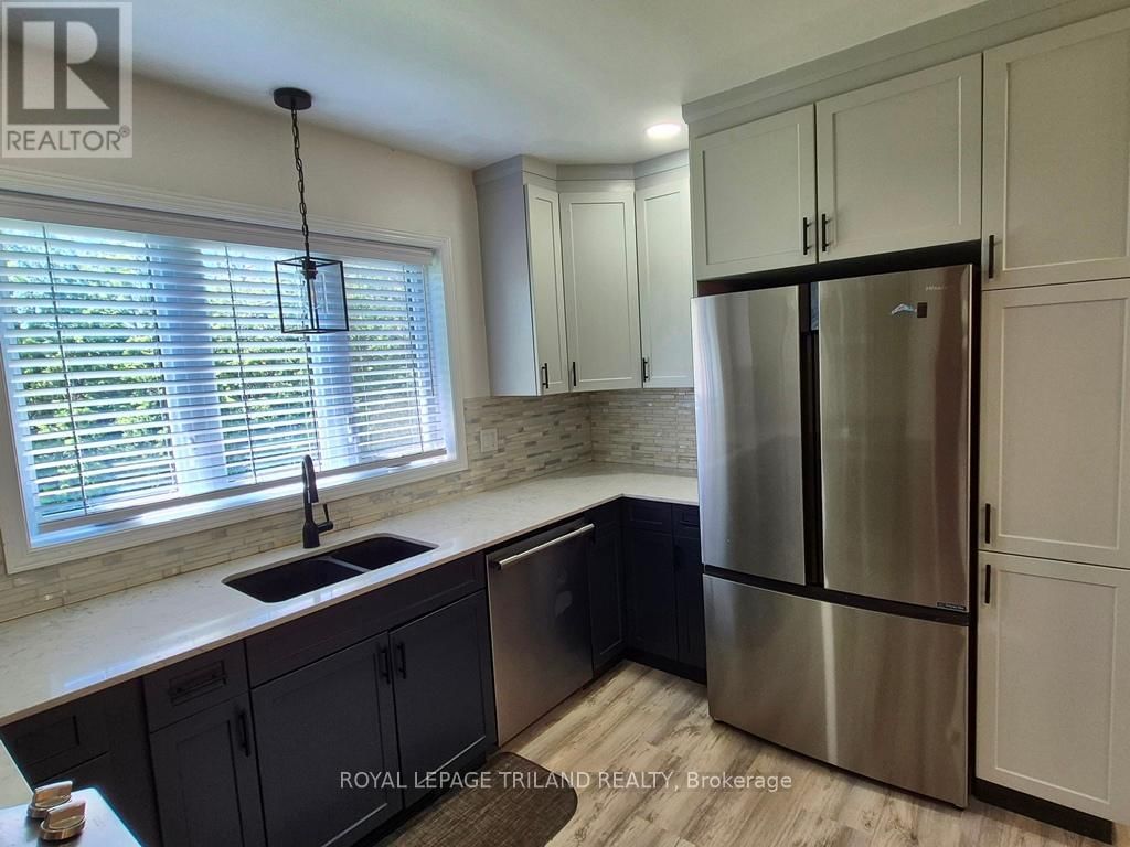 286 KING STREET SOUTH Image 8