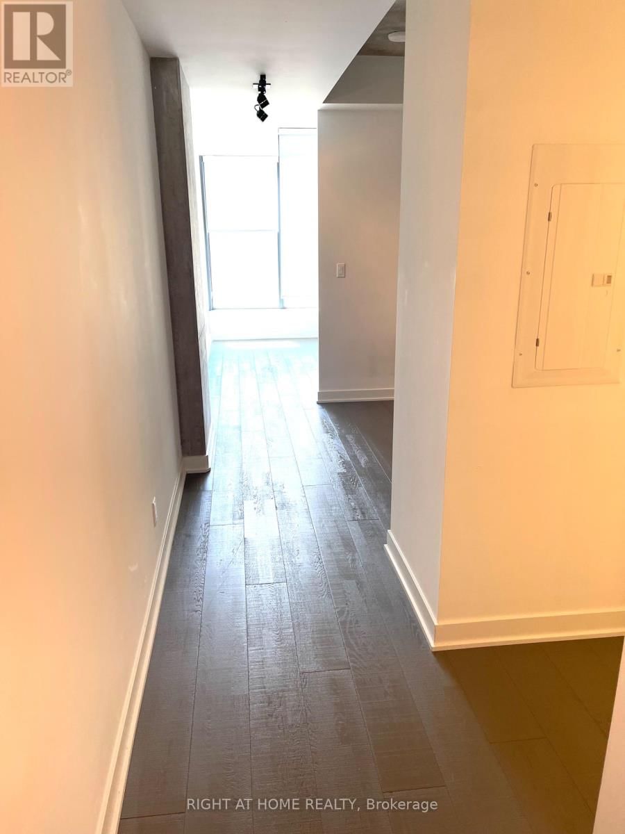 608 - 203 CATHERINE STREET Image 6