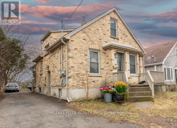 1053 OXFORD STREET EAST Image 1