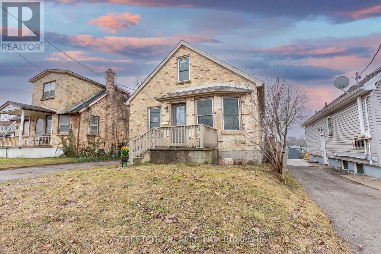 1053 OXFORD STREET EAST Image 3