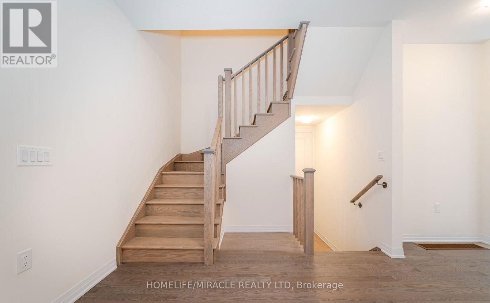 149 DINGMAN STREET Image 26