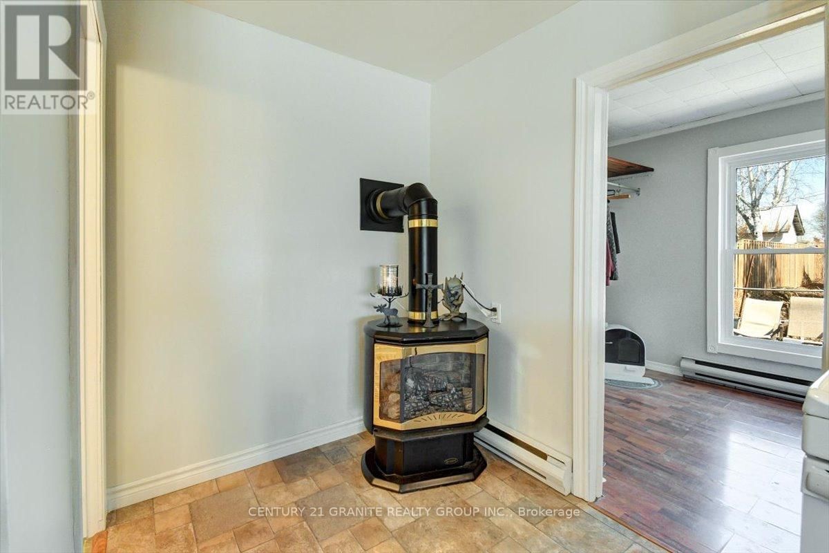 18 PRICE STREET WEST Image 11