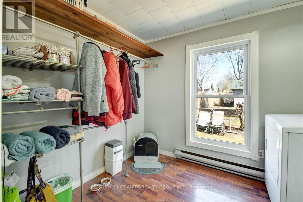 18 PRICE STREET WEST Image 18