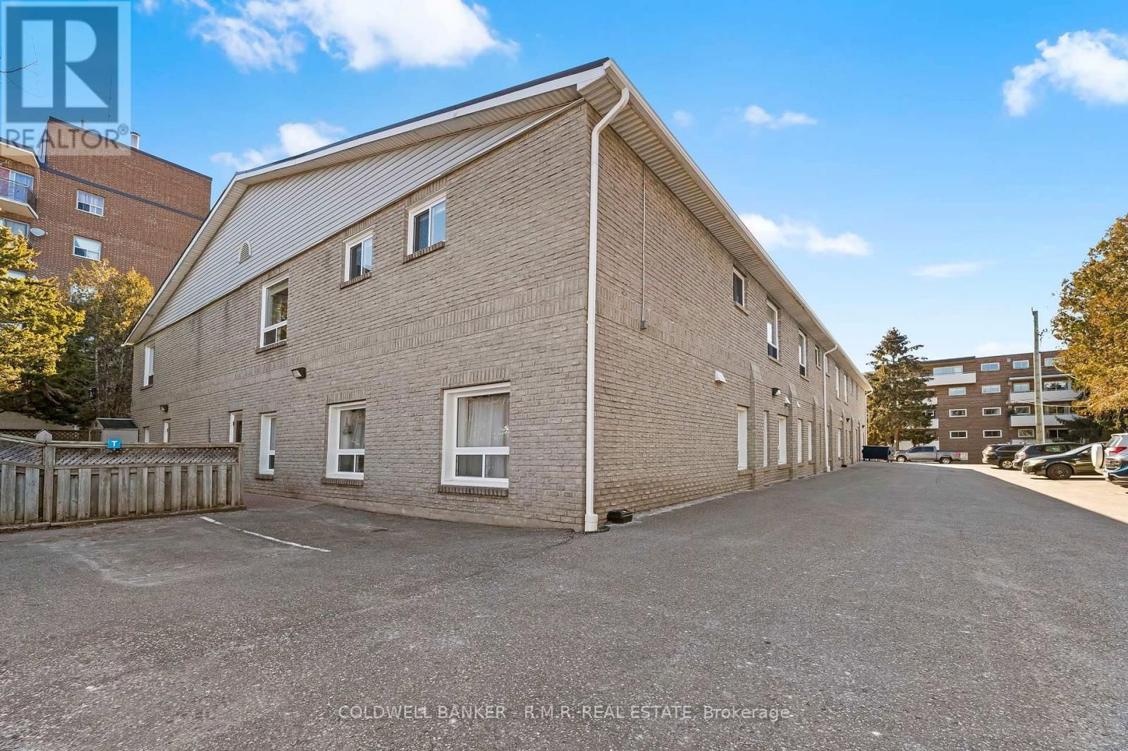 201 - 26 SPENCER STREET EAST Image 29