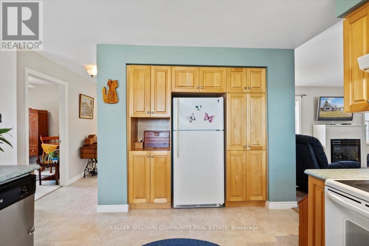 97 KENEDON DRIVE Image 21