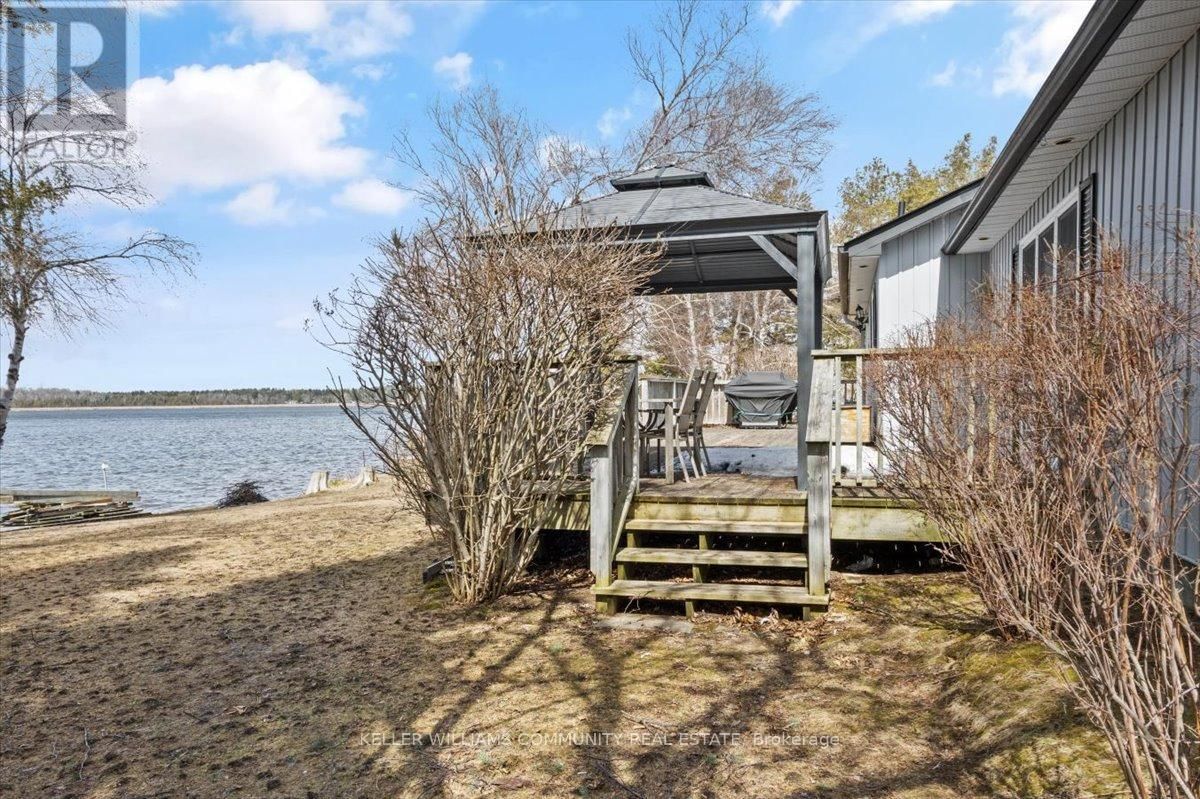 97 KENEDON DRIVE Image 41