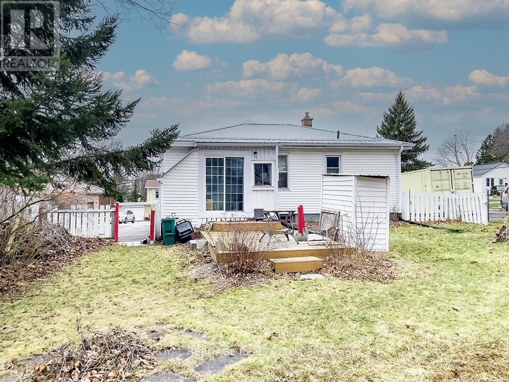 71 WRIGHT AVENUE Image 24