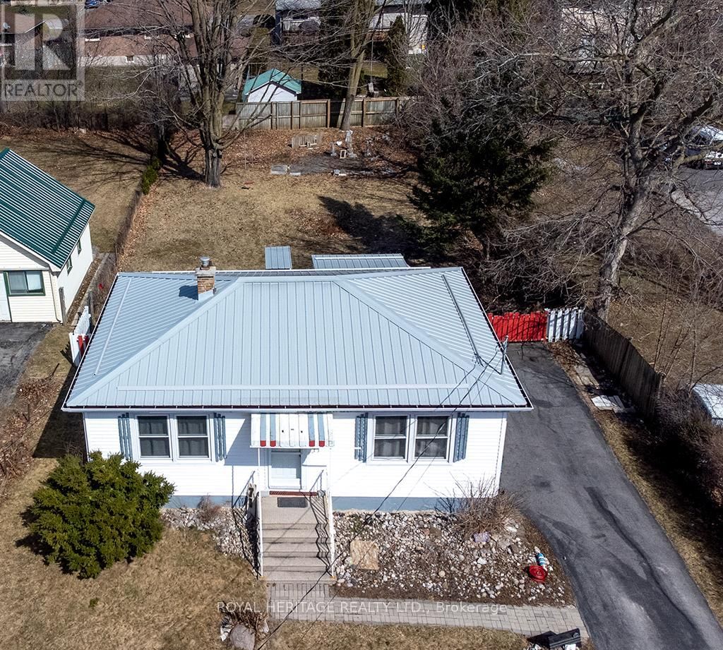 71 WRIGHT AVENUE Image 25