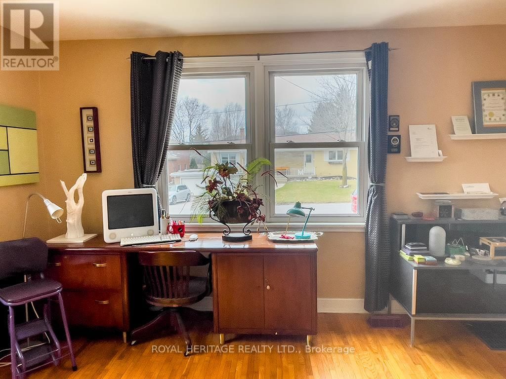 71 WRIGHT AVENUE Image 3