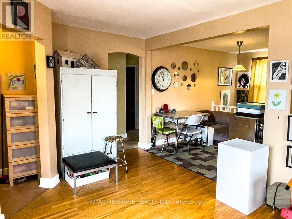 71 WRIGHT AVENUE Image 7