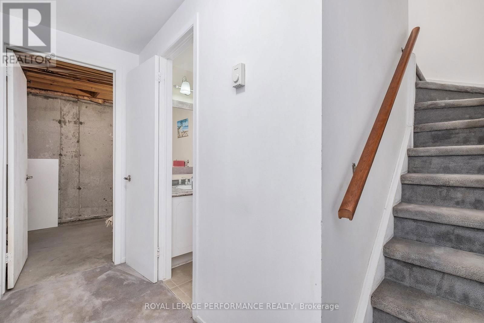 20 LOVELL LANE Image 26