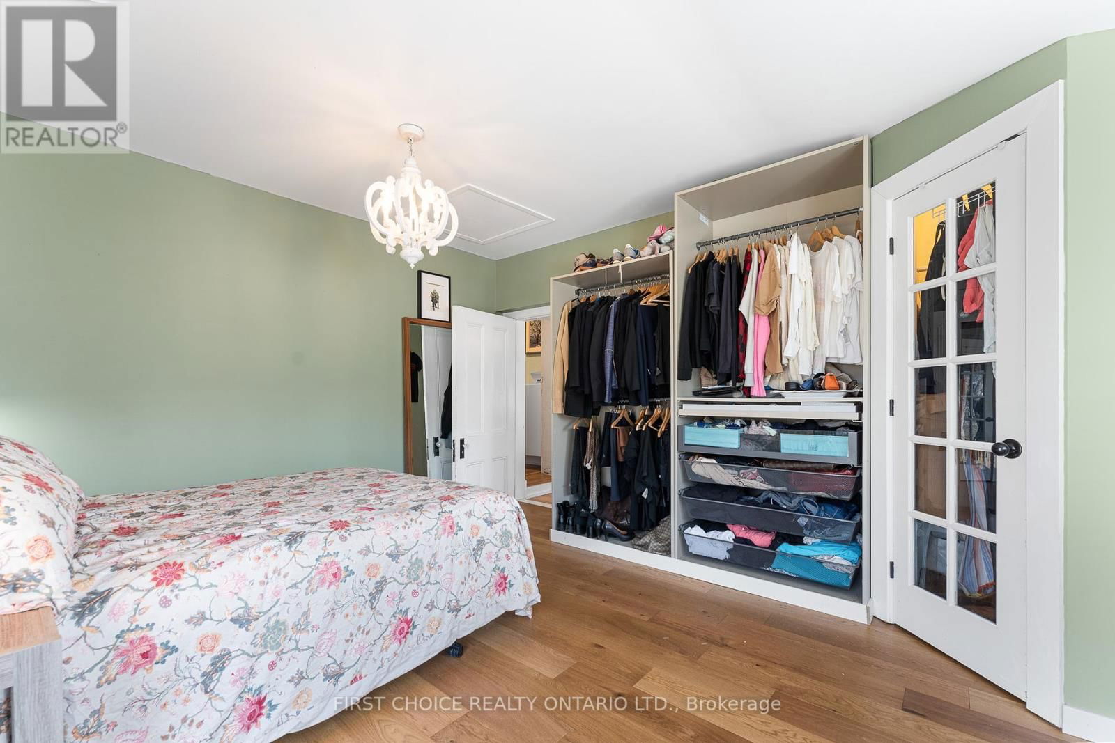 8 CAMPBELL REID COURT Image 18