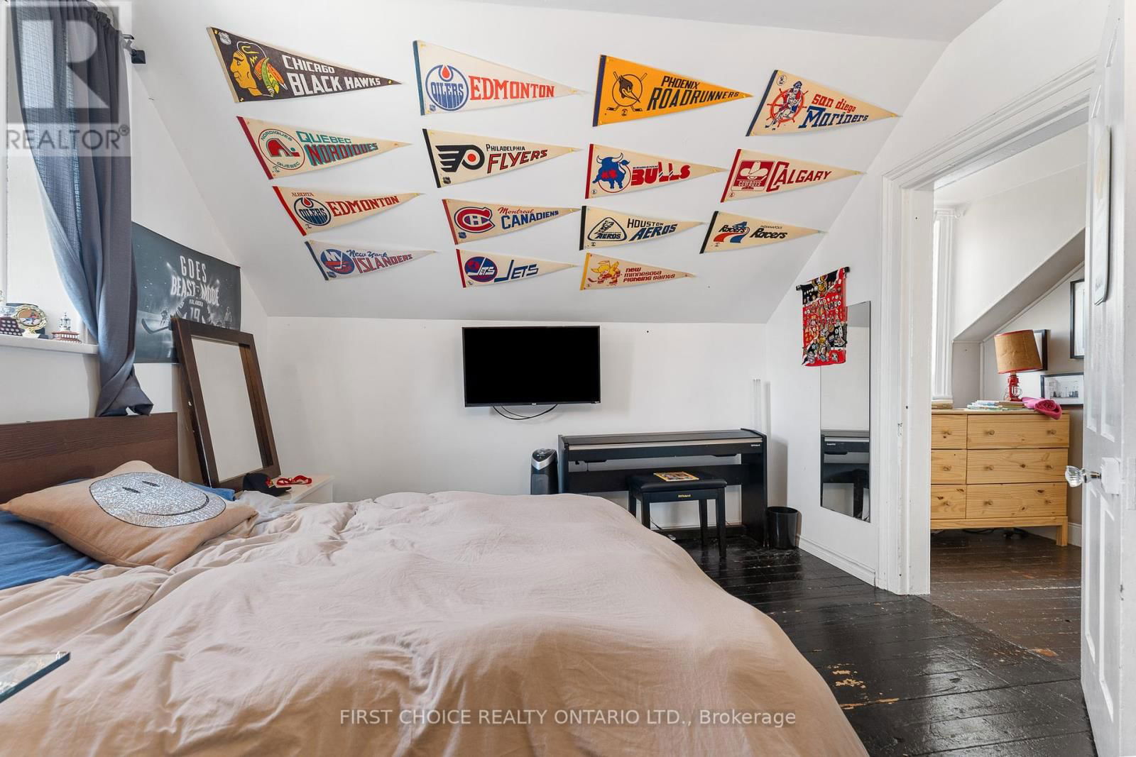 8 CAMPBELL REID COURT Image 21