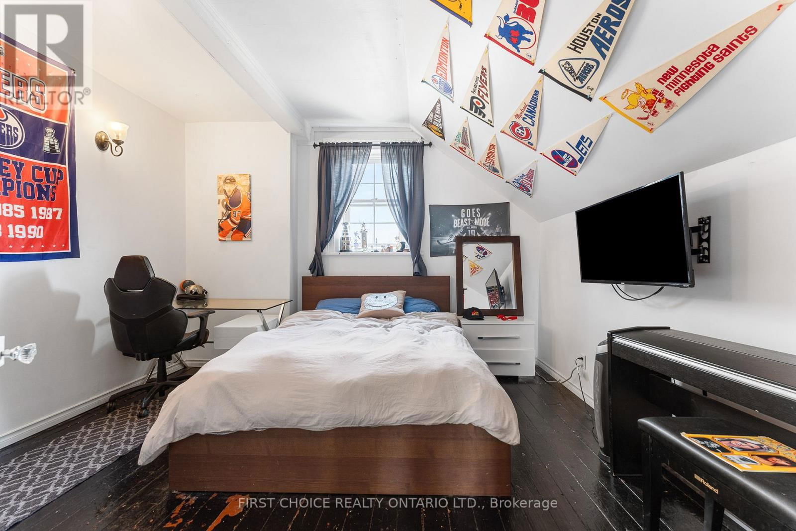 8 CAMPBELL REID COURT Image 22