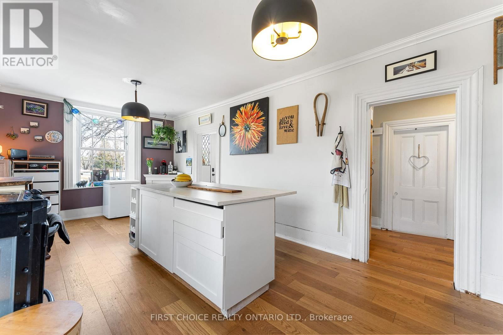 8 CAMPBELL REID COURT Image 7
