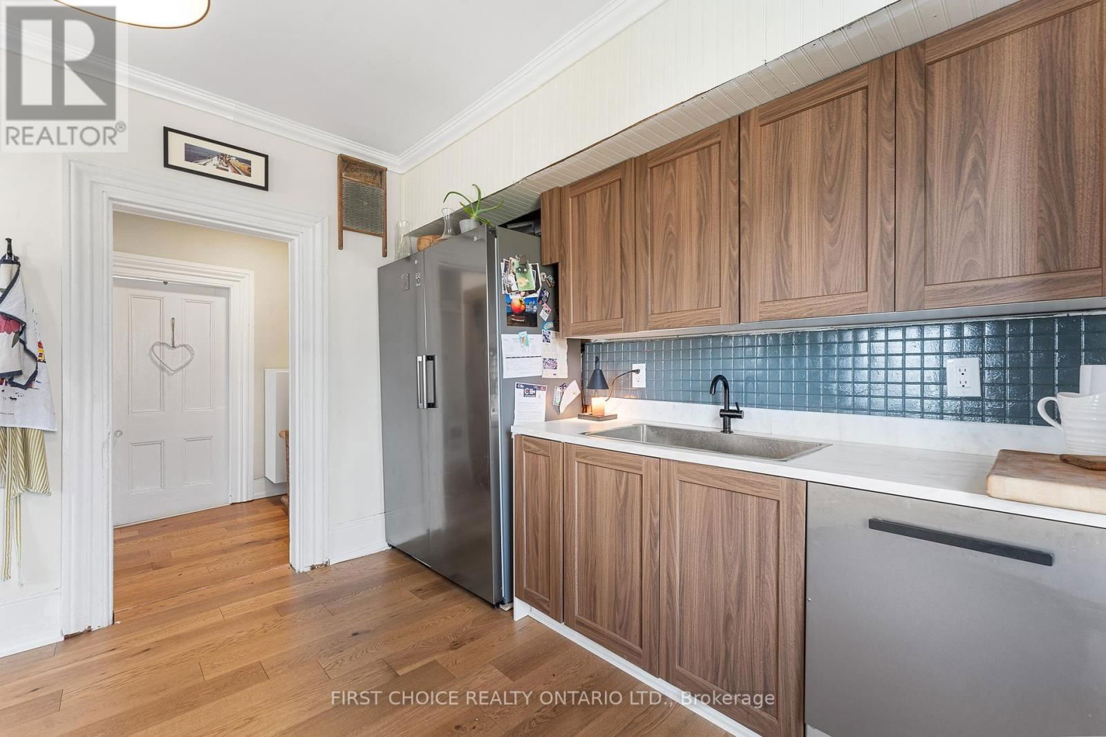 8 CAMPBELL REID COURT Image 8