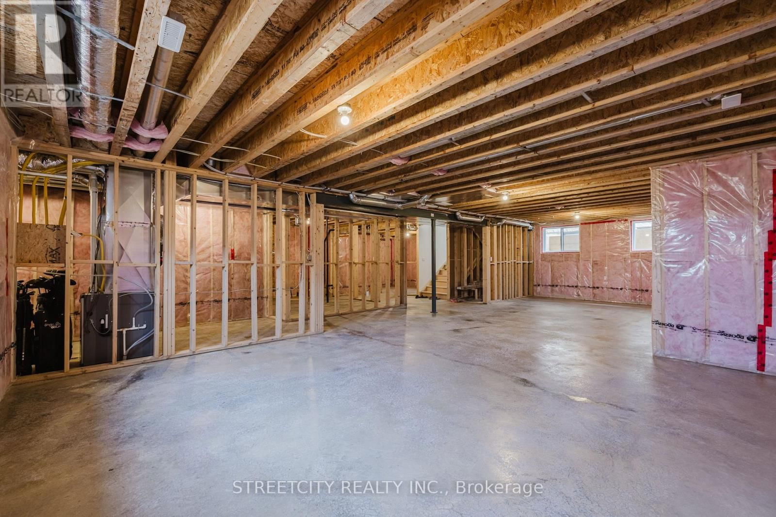 877 EAGLETRACE DRIVE WEST Image 38