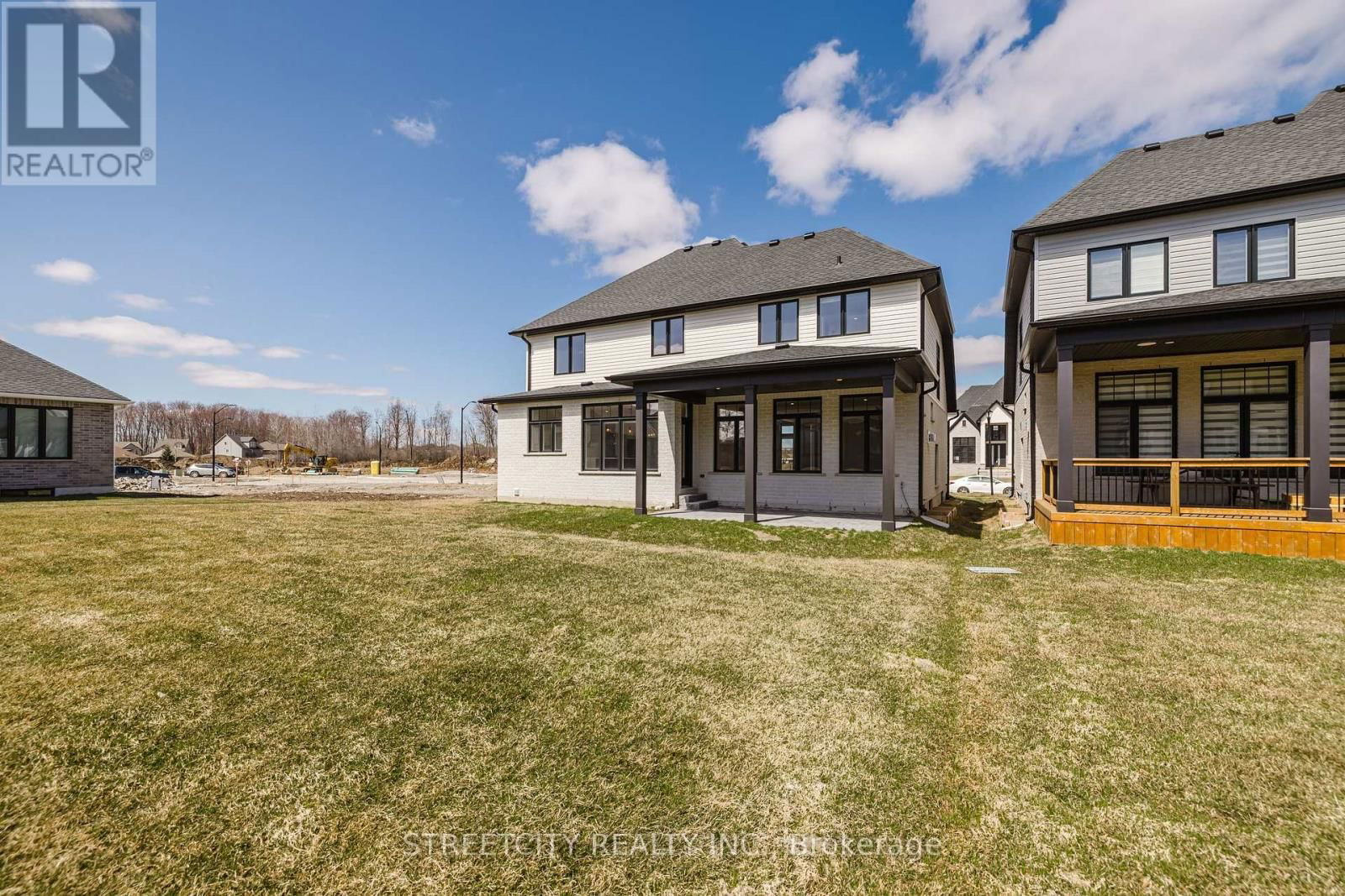 877 EAGLETRACE DRIVE WEST Image 42