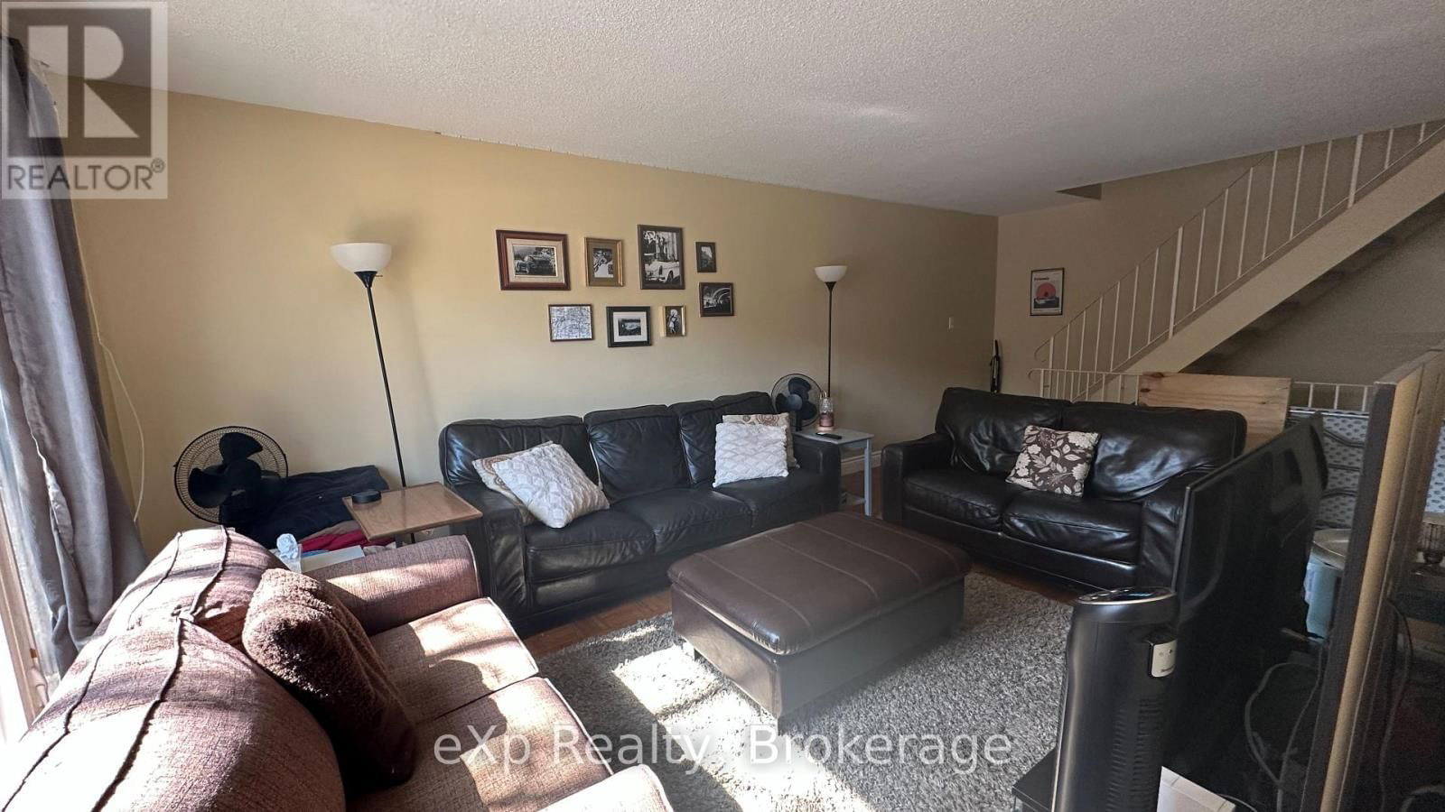 380 SCOTTSDALE DRIVE Image 2