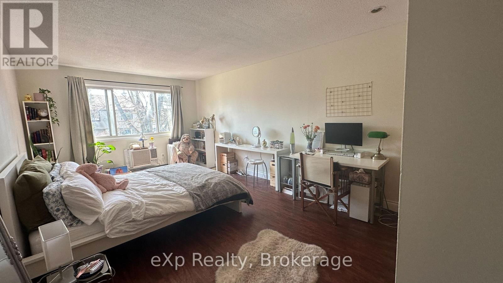 380 SCOTTSDALE DRIVE Image 8