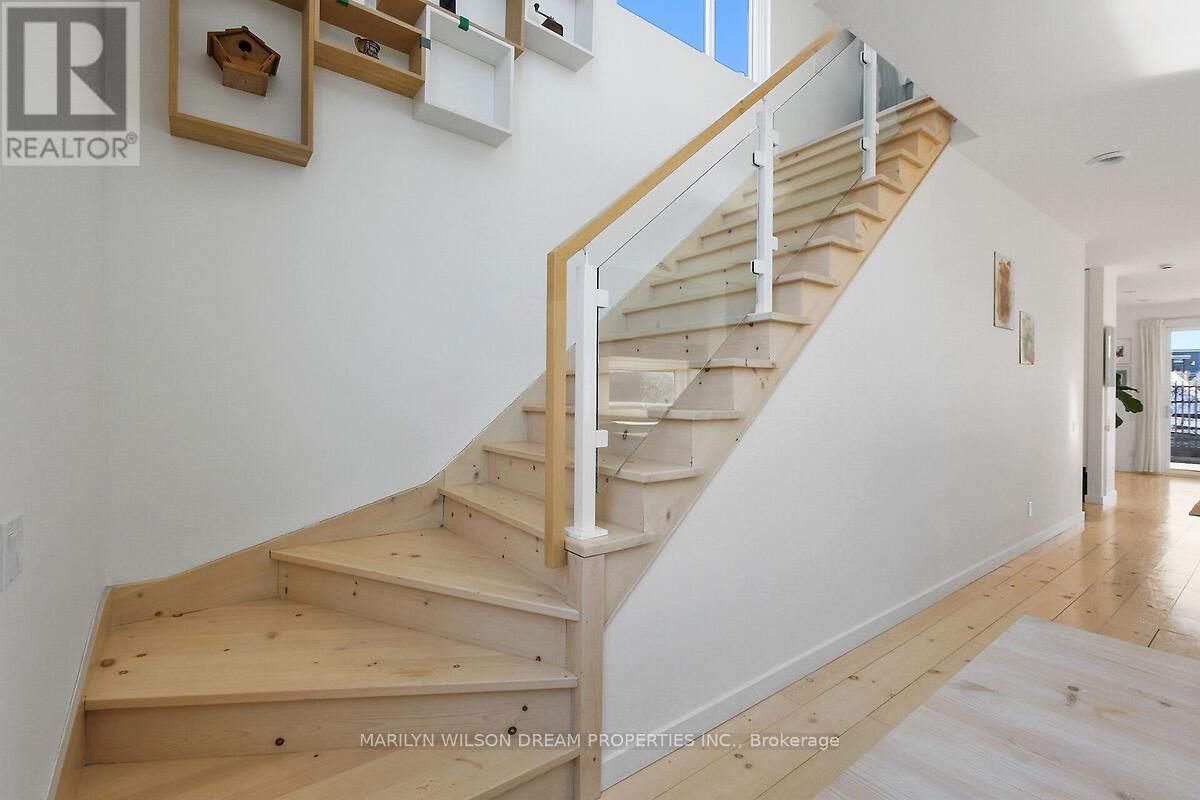 67 PINHEY STREET Image 16