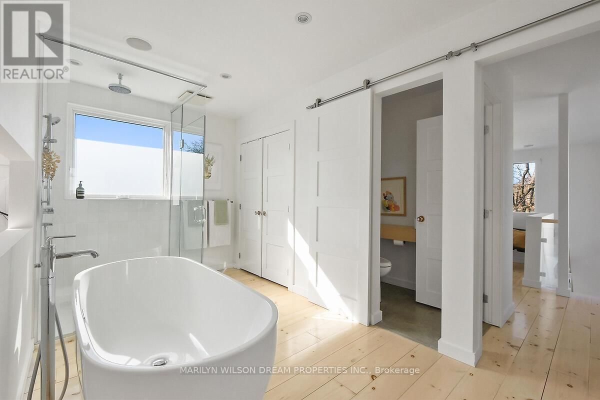 67 PINHEY STREET Image 21