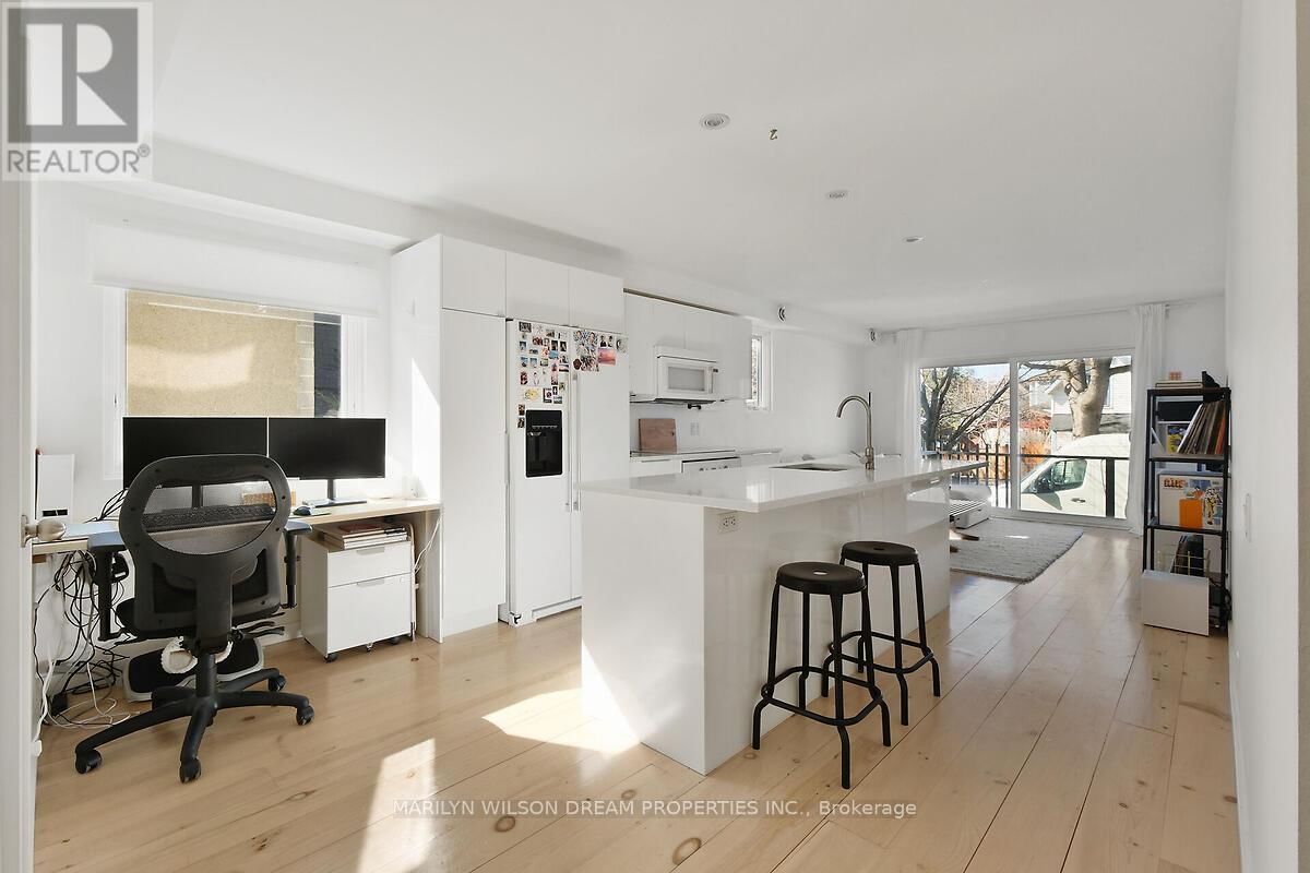 67 PINHEY STREET Image 32