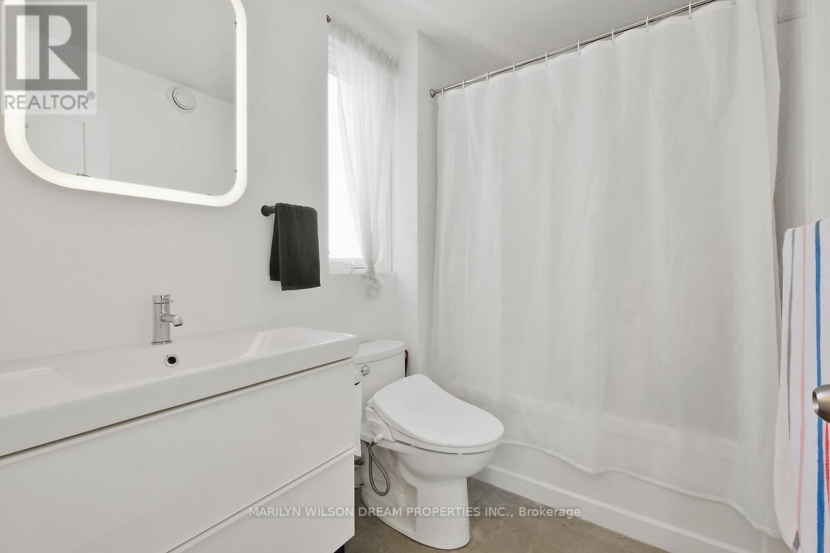67 PINHEY STREET Image 40