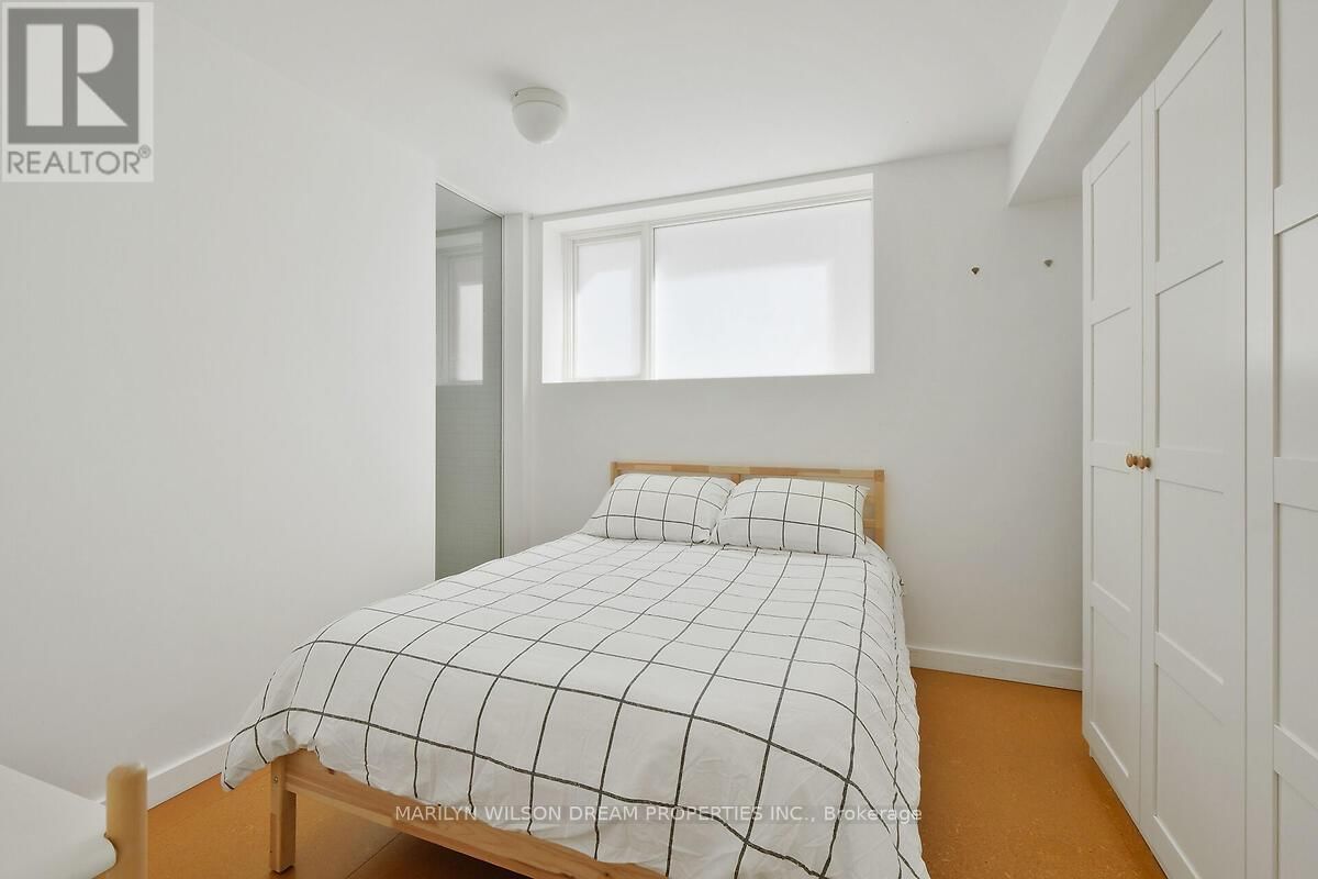67 PINHEY STREET Image 49