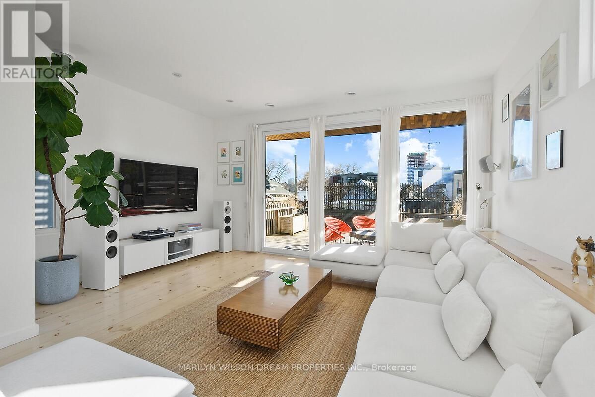67 PINHEY STREET Image 9