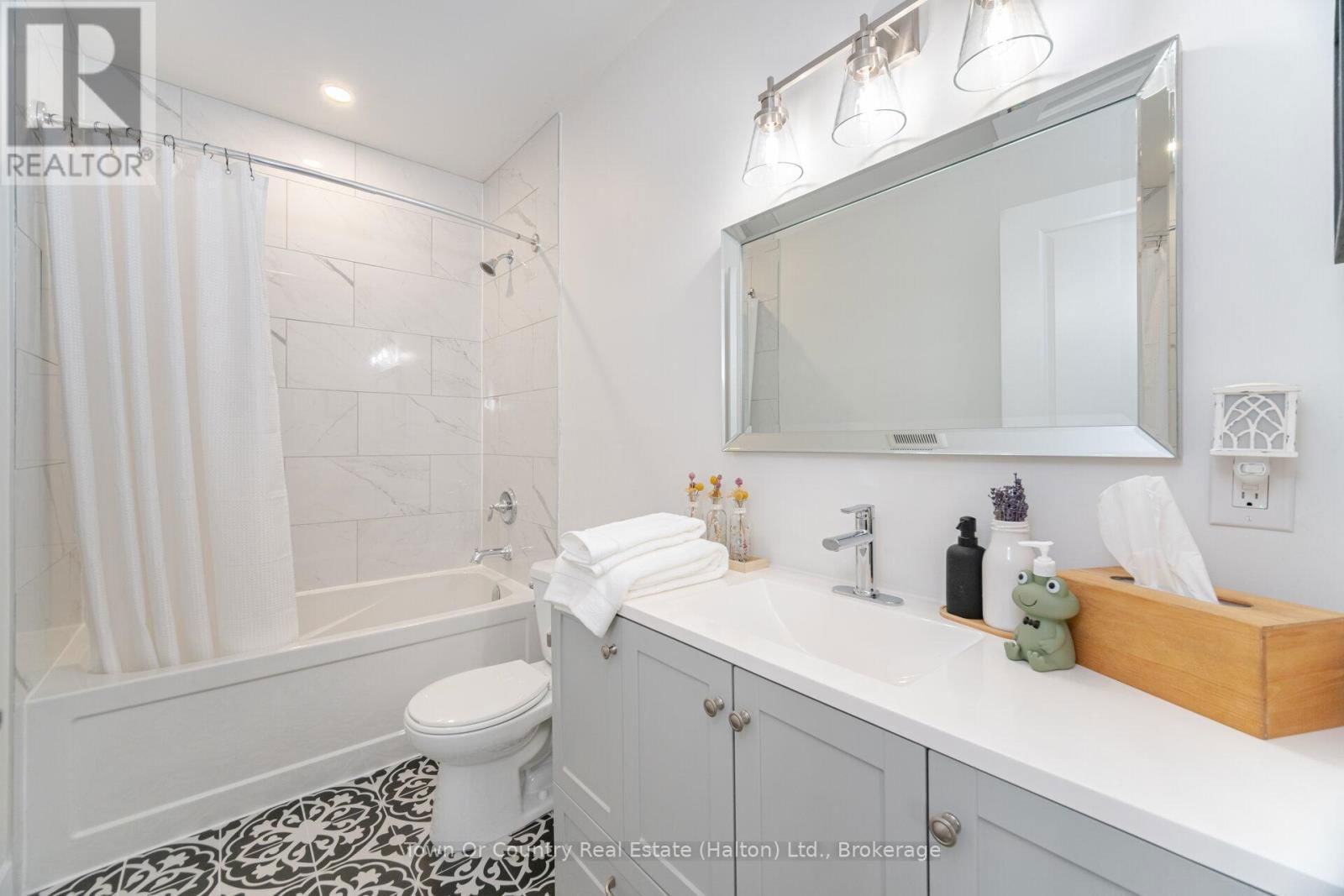 23 PRINCE STREET Image 19