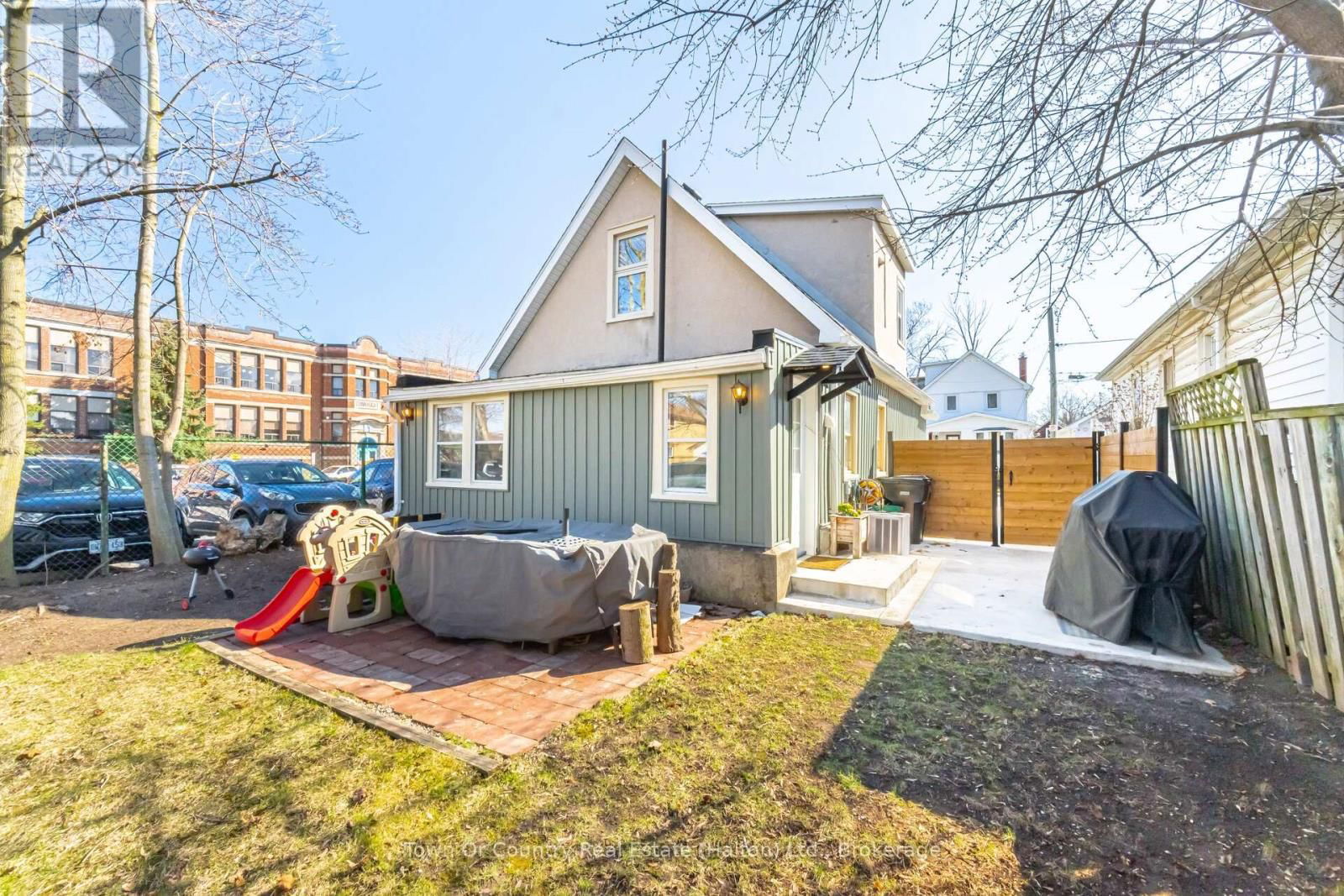 23 PRINCE STREET Image 35
