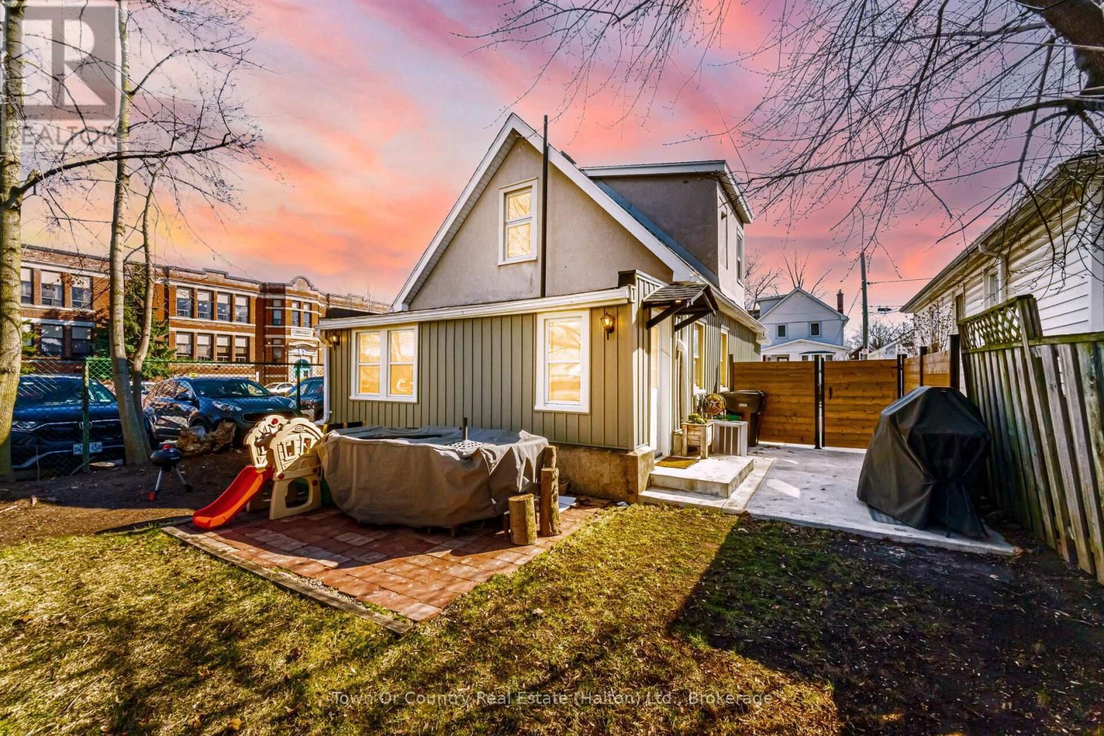 23 PRINCE STREET Image 36