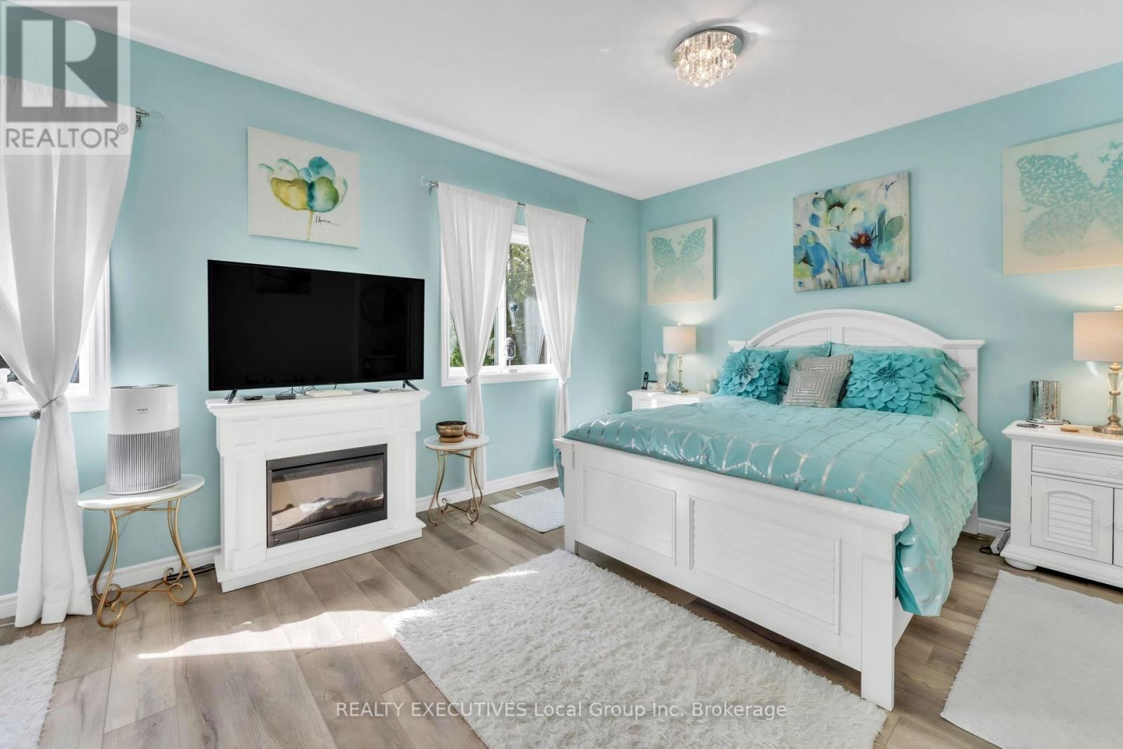 325 THELMA AVENUE Image 19