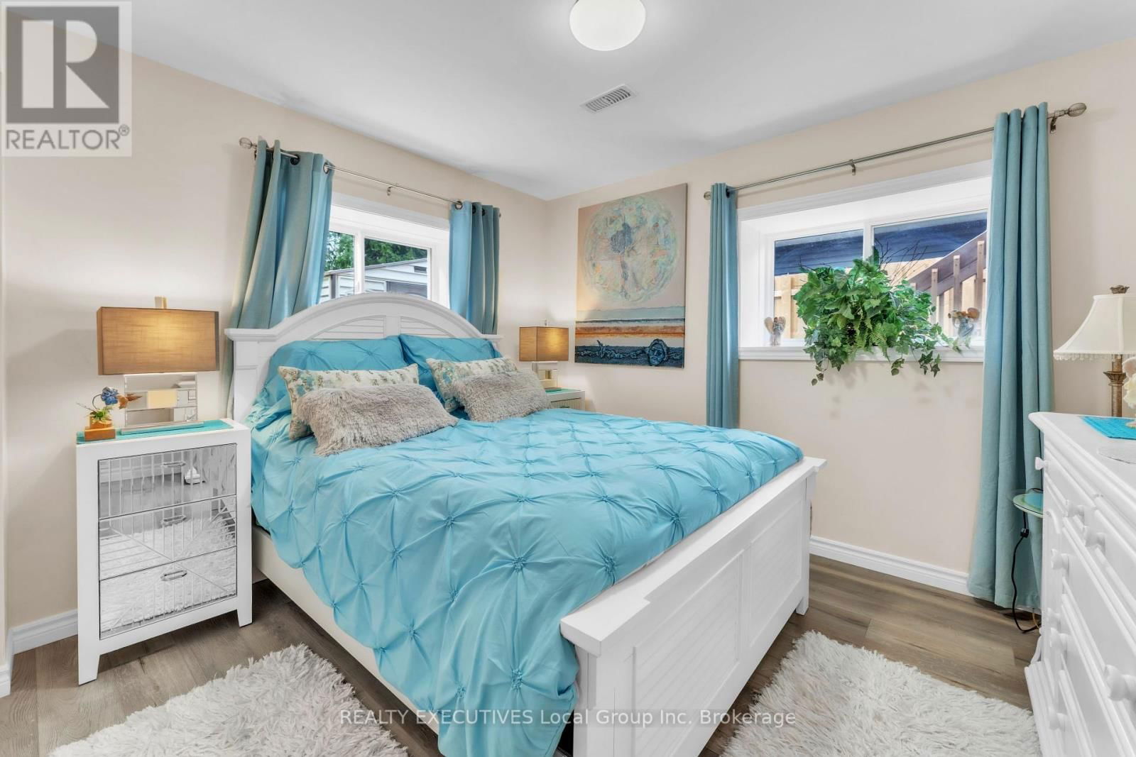 325 THELMA AVENUE Image 31