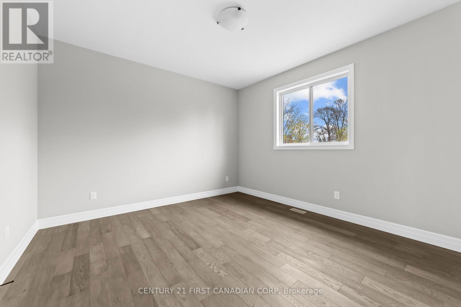 134 KING STREET Image 33
