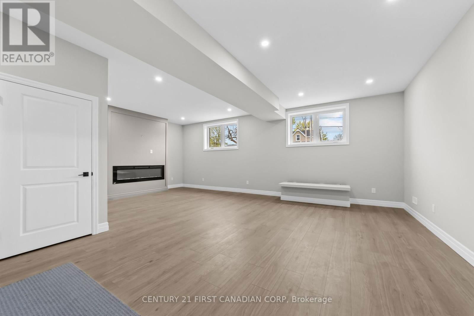 134 KING STREET Image 36