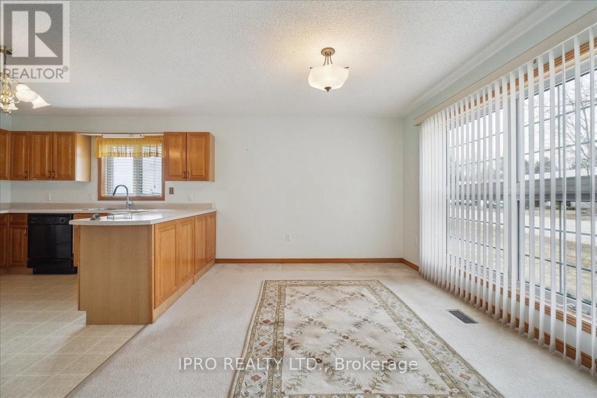 36 WHITE BARK WAY Image 12