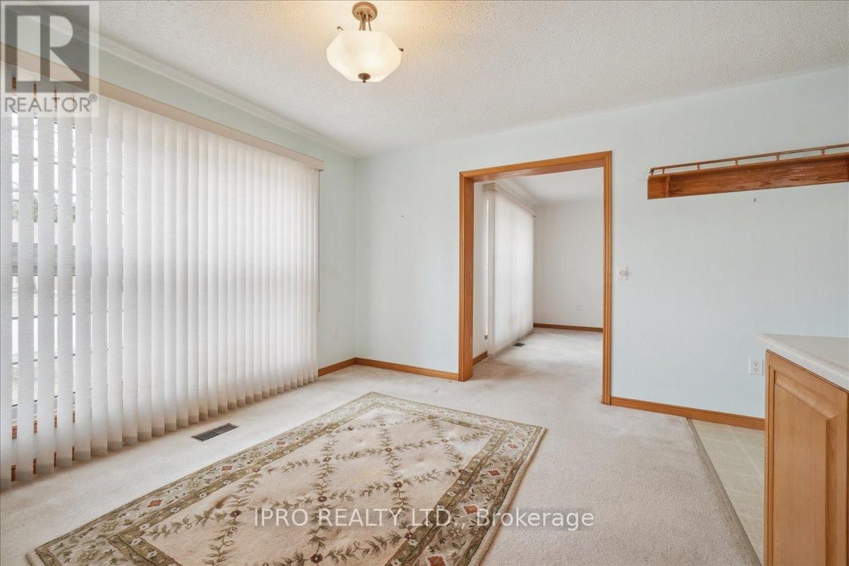 36 WHITE BARK WAY Image 14