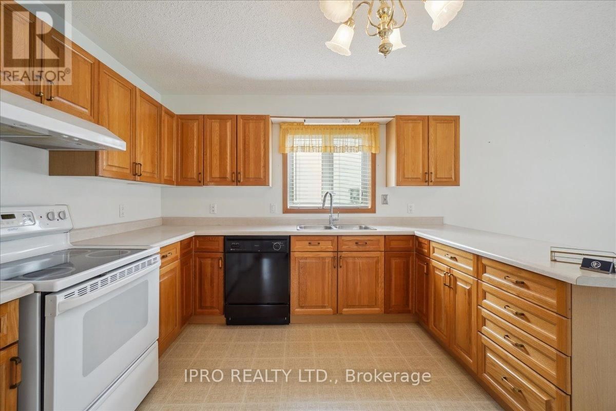 36 WHITE BARK WAY Image 19