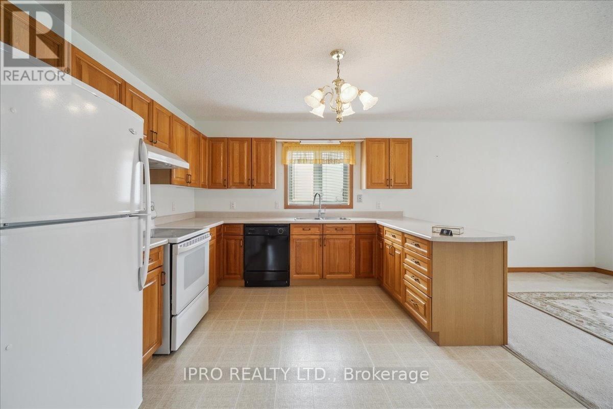 36 WHITE BARK WAY Image 20