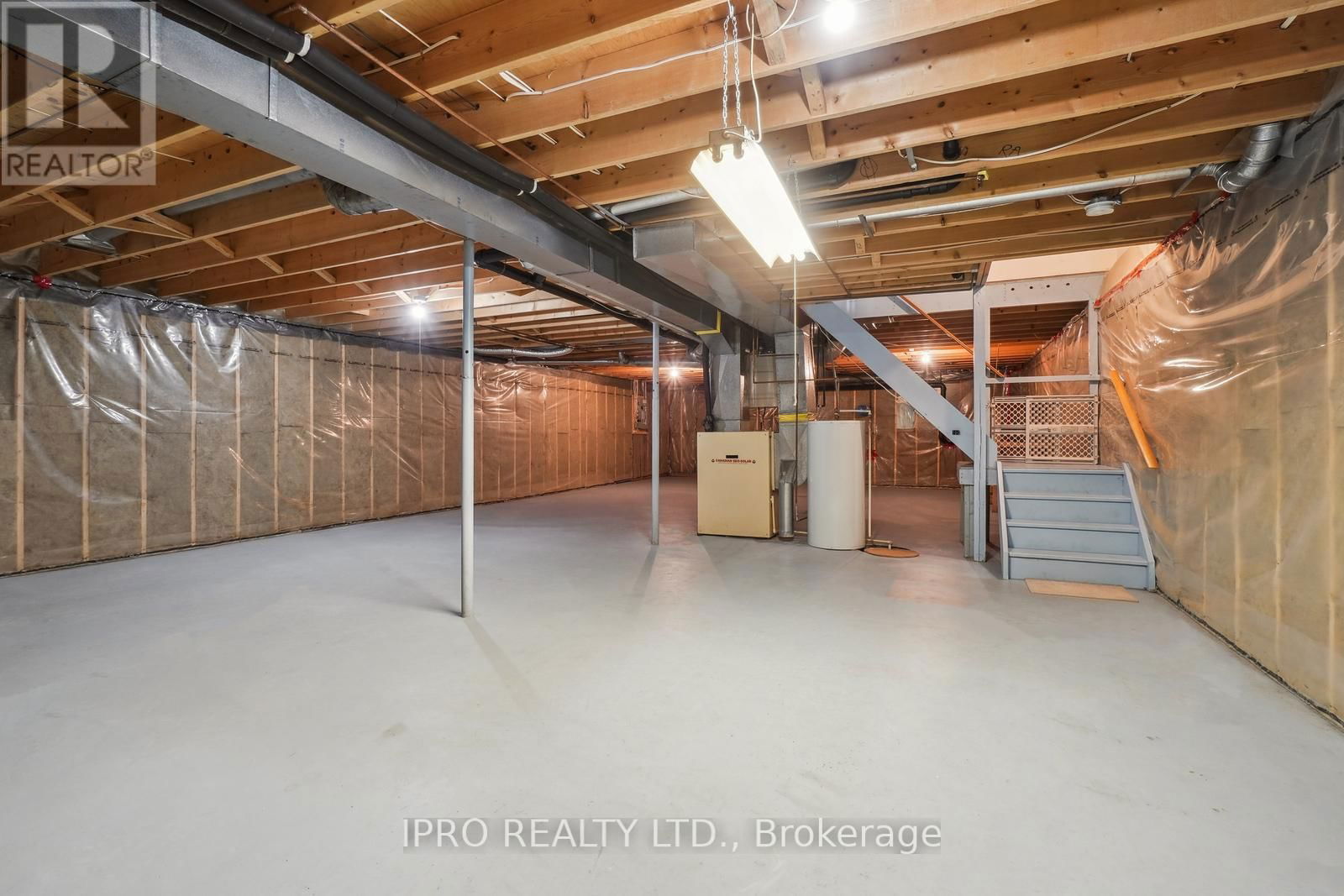 36 WHITE BARK WAY Image 32