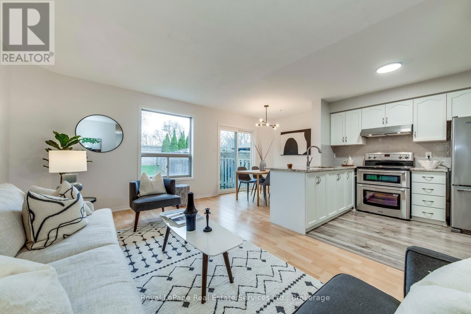 39 FOXBOROUGH DRIVE Image 10