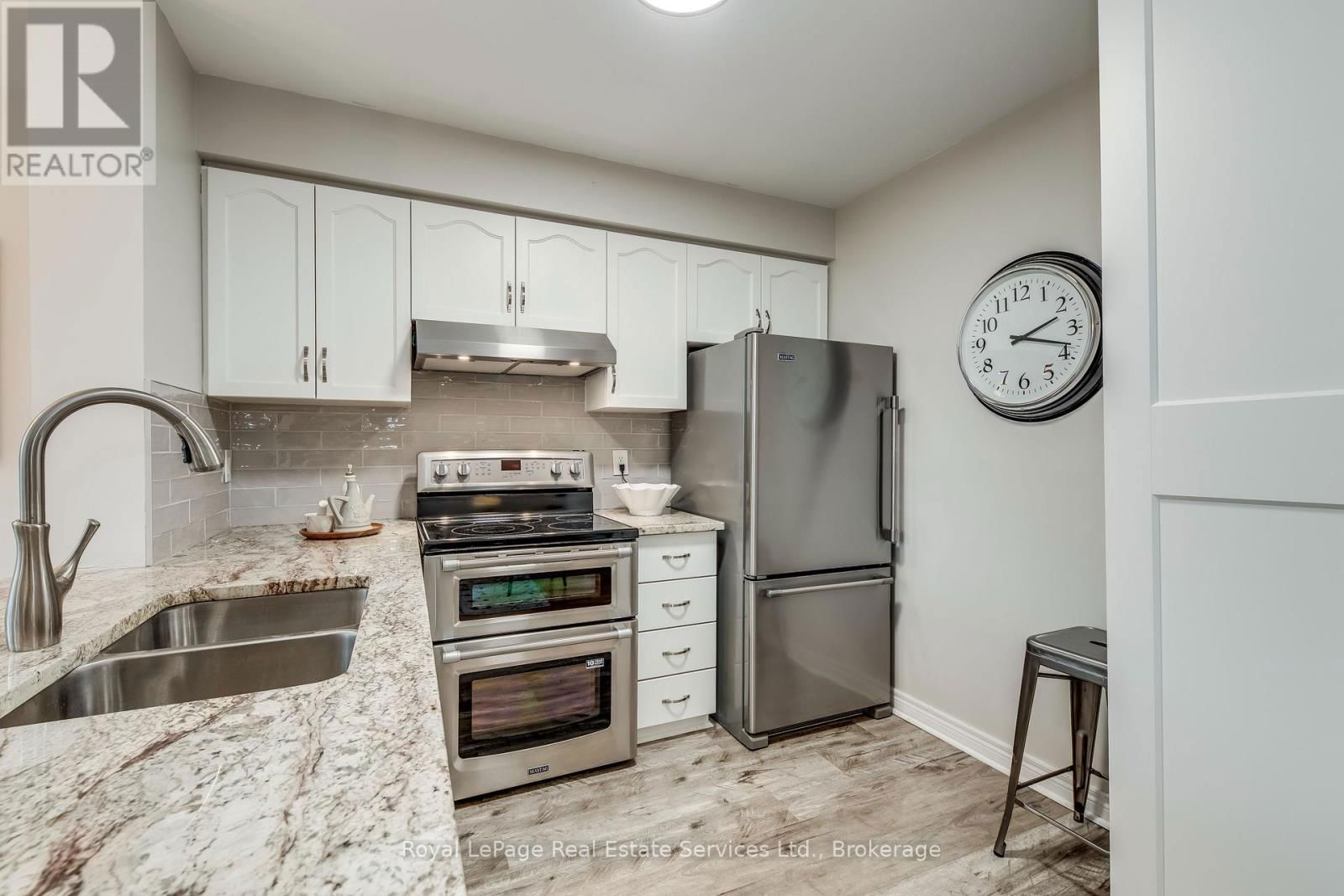 39 FOXBOROUGH DRIVE Image 13