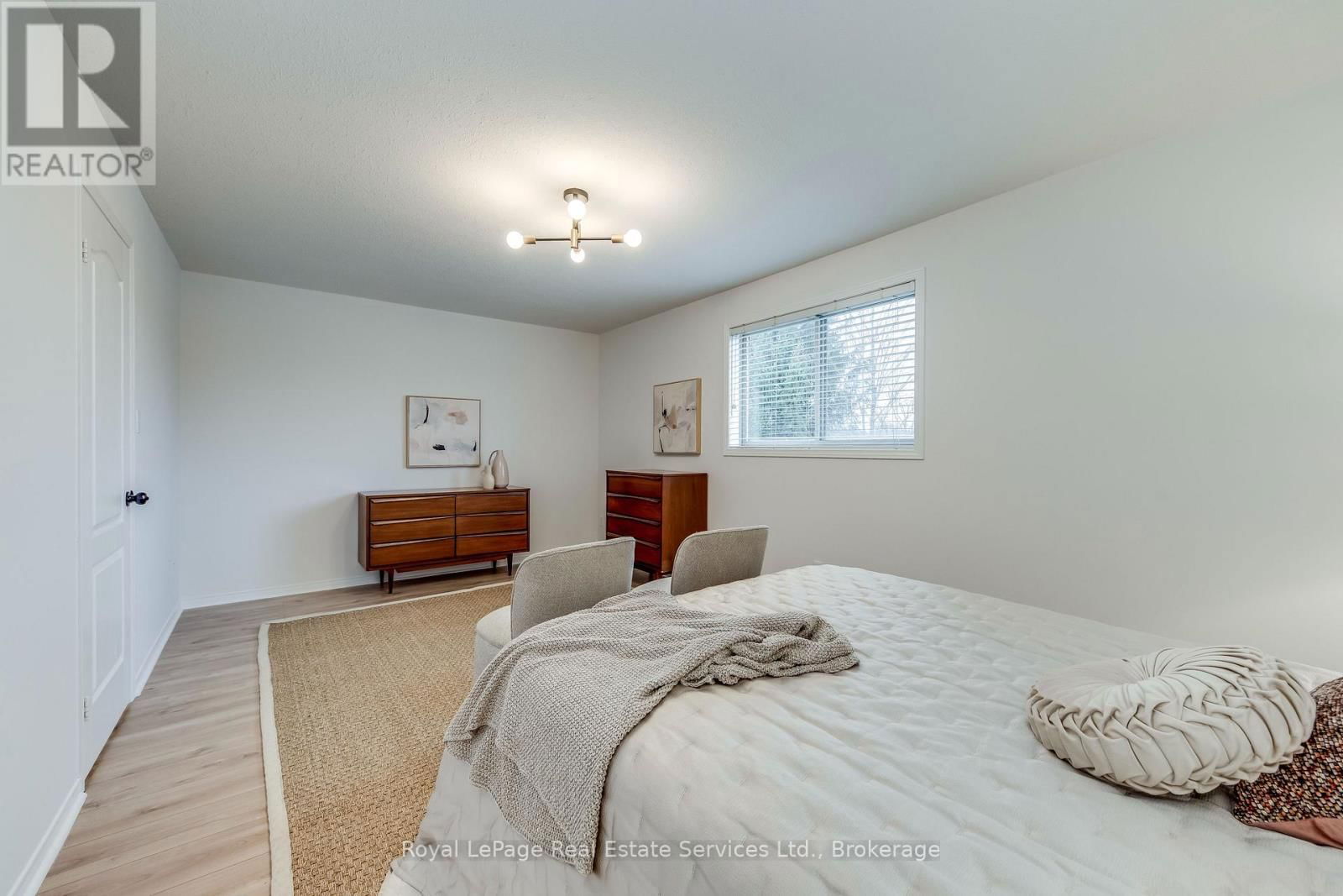 39 FOXBOROUGH DRIVE Image 23