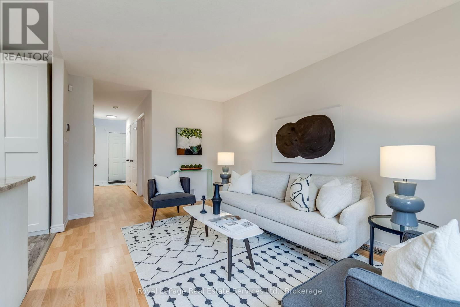 39 FOXBOROUGH DRIVE Image 7